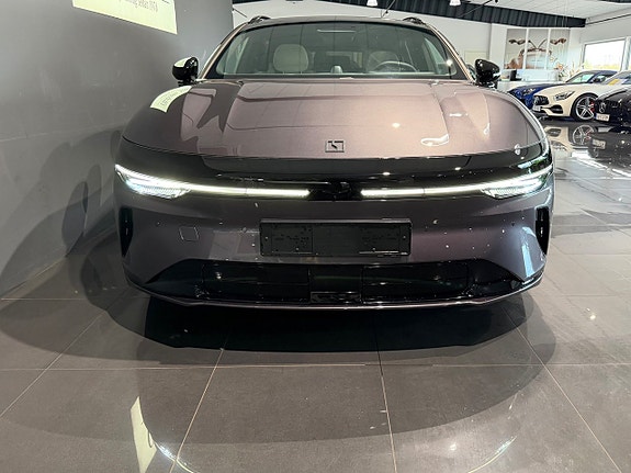 Zeekr 7GT 2 of 11