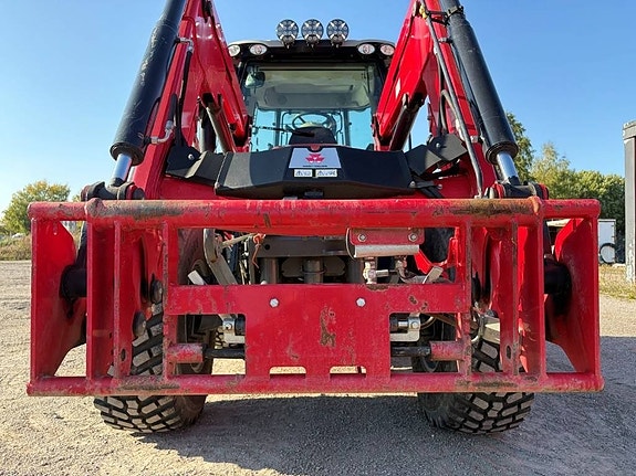Massey Ferguson 5610 6 of 7