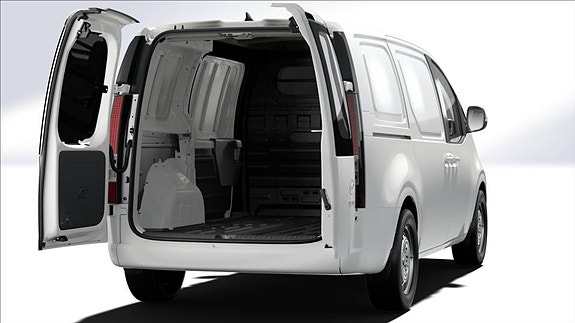 Hyundai Staria 3 of 12