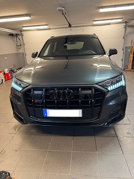 Audi SQ7 4 of 16