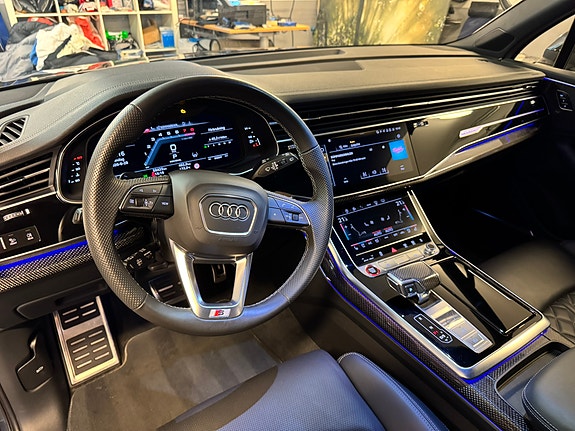 Audi SQ7 8 of 16
