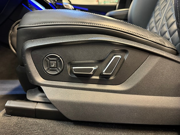 Audi SQ7 12 of 16