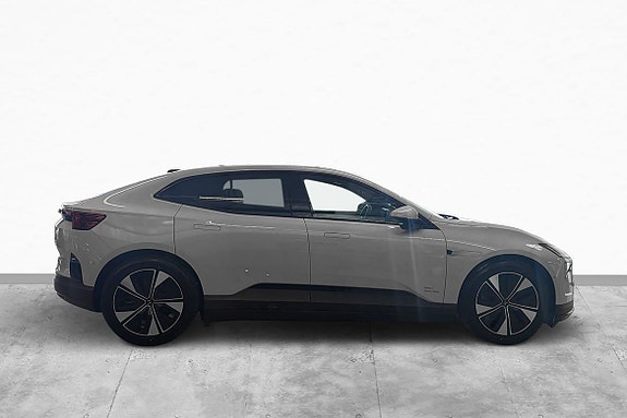Polestar 4 4 of 29