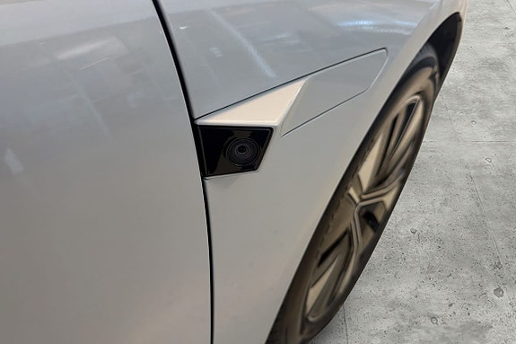 Polestar 4 16 of 29