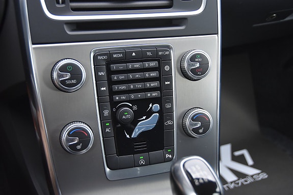 Volvo V60 16 of 17