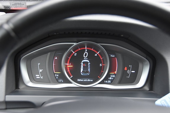 Volvo V60 14 of 17