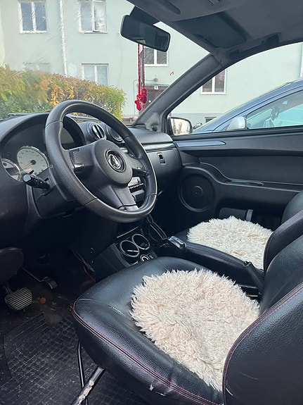 2011, 12 345 mil, 39 000 kr 4 of 5