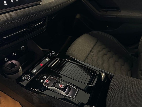 Audi A6 e-tron 9 of 12
