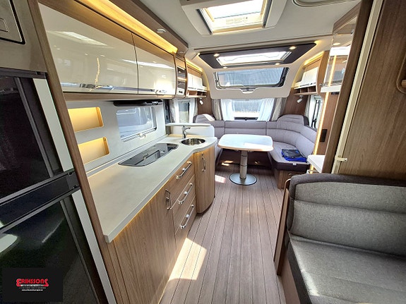Knaus 650 UDF 2 of 12