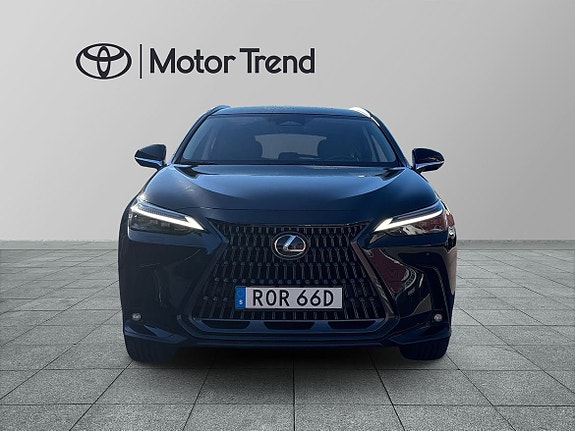 Lexus NX450h+ 6 of 23