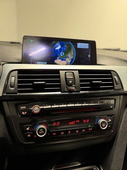 BMW 330d 21 of 25