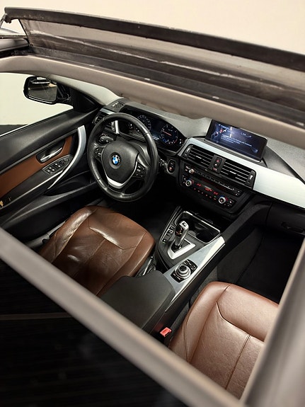 BMW 330d 11 of 25