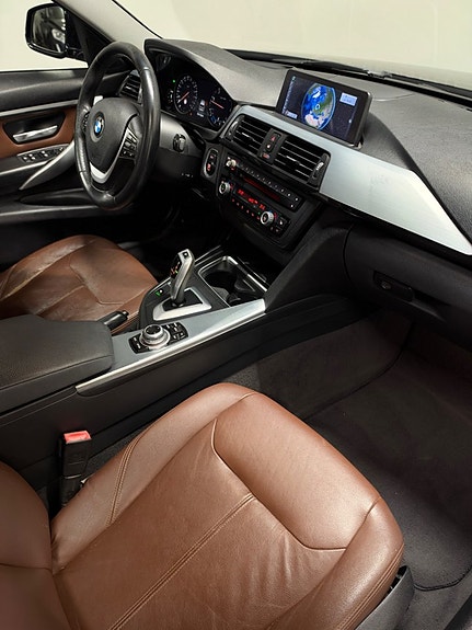 BMW 330d 12 of 25