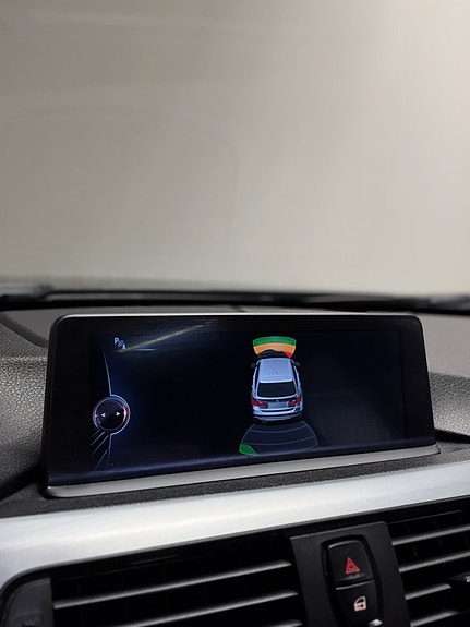 BMW 330d 17 of 25
