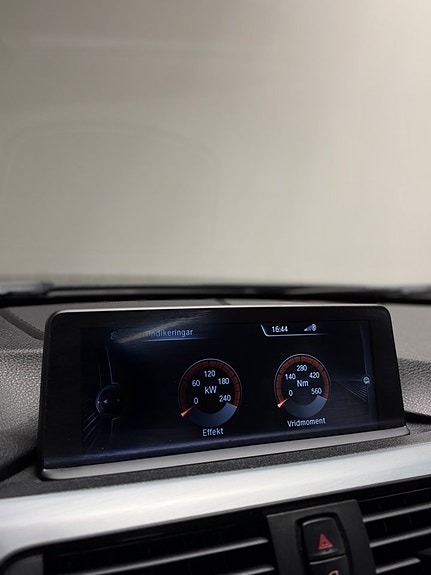 BMW 330d 18 of 25
