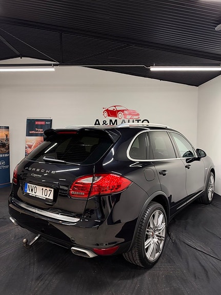 Porsche Cayenne 5 of 24