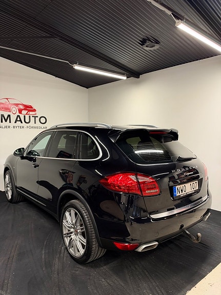 Porsche Cayenne 7 of 24