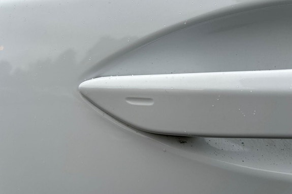 Lexus NX300h 26 of 29