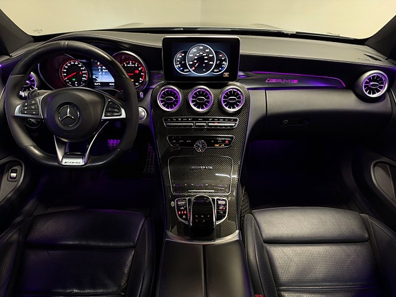 Mercedes-Benz C63 15 of 30