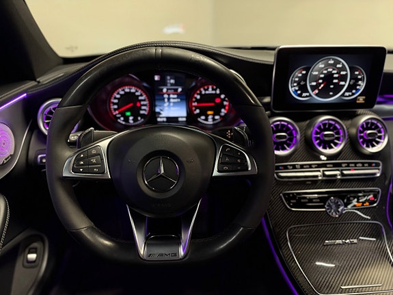 Mercedes-Benz C63 17 of 30