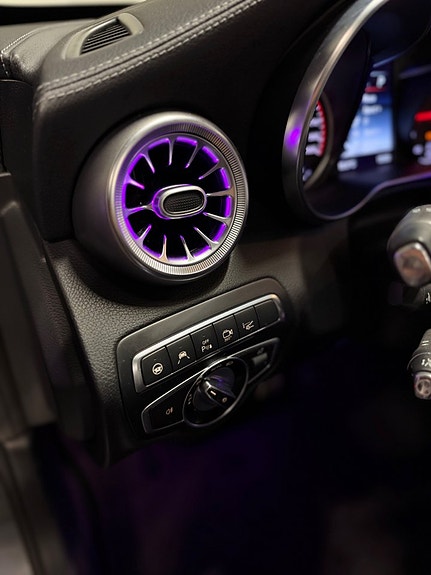 Mercedes-Benz C63 30 of 30