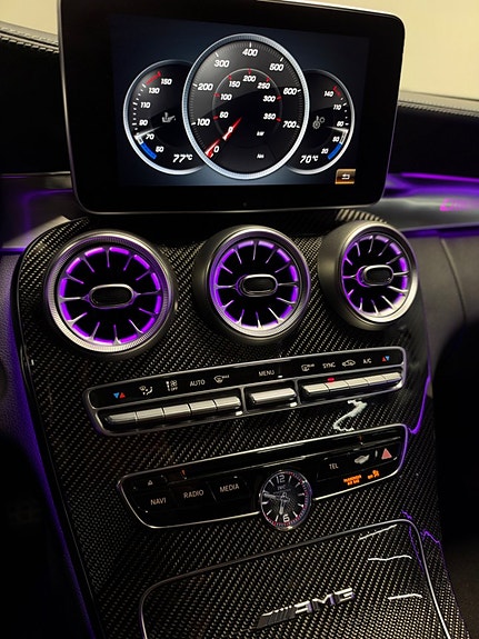 Mercedes-Benz C63 25 of 30