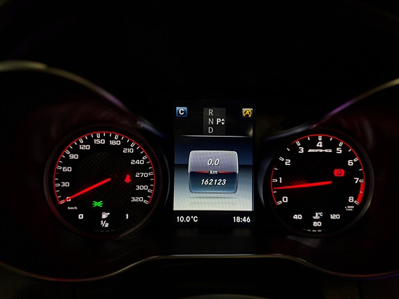 Mercedes-Benz C63 19 of 30