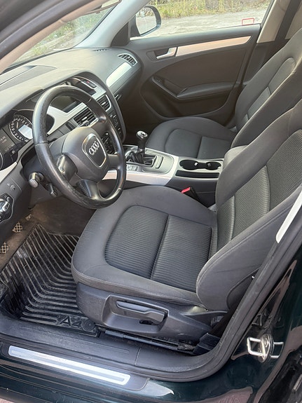 Audi A4 6 of 12