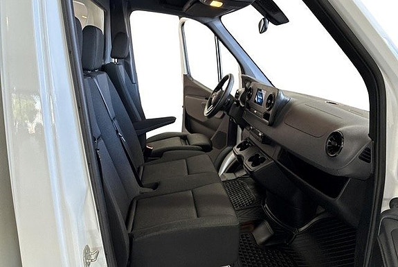 Mercedes-Benz Sprinter 208 9 of 22