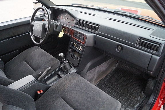 Volvo 940 15 of 17
