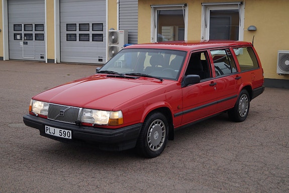 Volvo 940 2 of 17