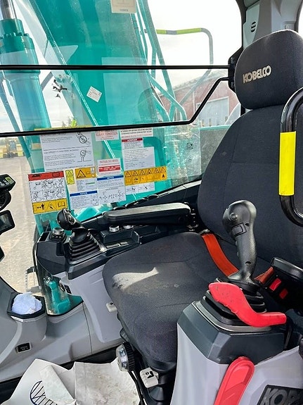 Kobelco SK 130 LC 6 of 6