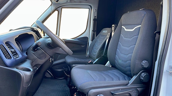 Iveco Daily 8 of 12