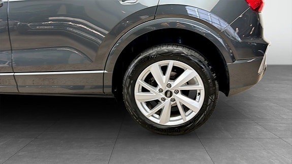 Audi Q2 6 of 12