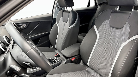 Audi Q2 8 of 12