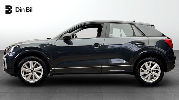 Audi Q2 2 of 12