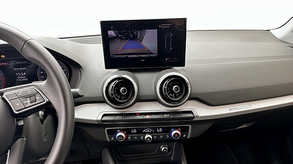 Audi Q2 9 of 12
