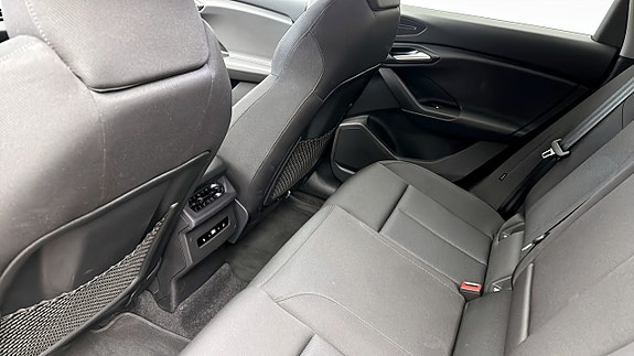 Audi Q6 e-tron 11 of 12