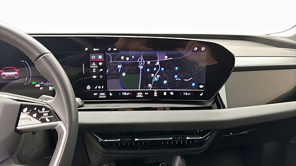 Audi Q6 e-tron 9 of 12
