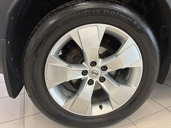 Volvo XC40 4 of 9