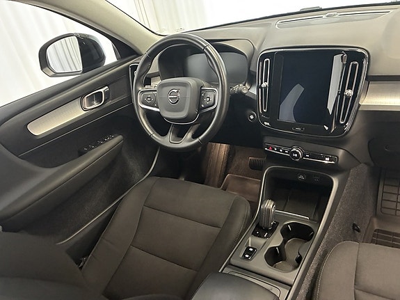 Volvo XC40 9 of 9