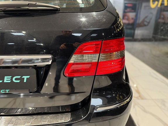 Mercedes-Benz B 180 19 of 21