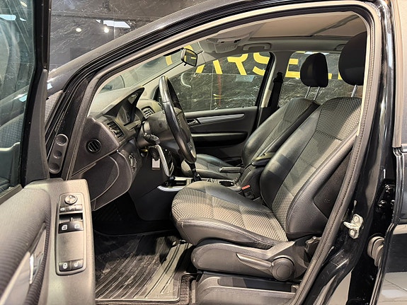 Mercedes-Benz B 180 13 of 21