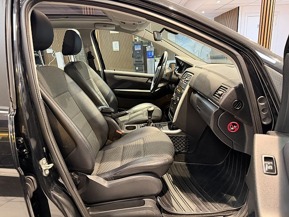Mercedes-Benz B 180 16 of 21
