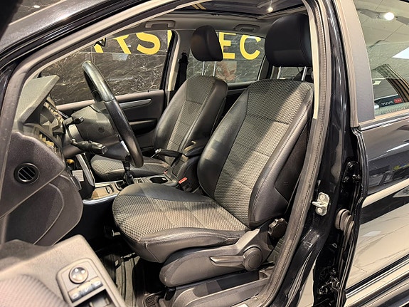 Mercedes-Benz B 180 14 of 21