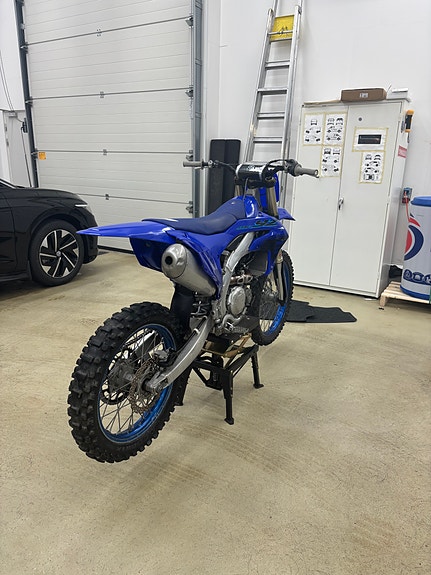 Yamaha YZ450F 4 of 7