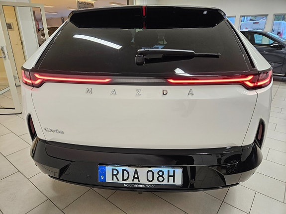 Mazda CX-6e 5 of 13