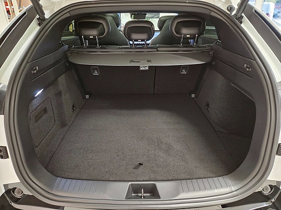 Mazda CX-6e 12 of 13