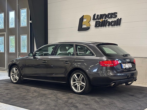 Audi A4 4 of 23