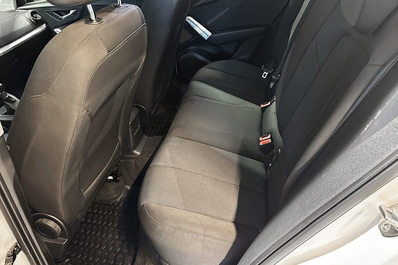 Audi Q2 7 of 11